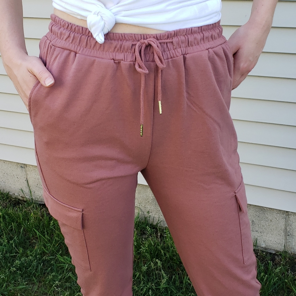 NWT Cargo Joggers - Mauve